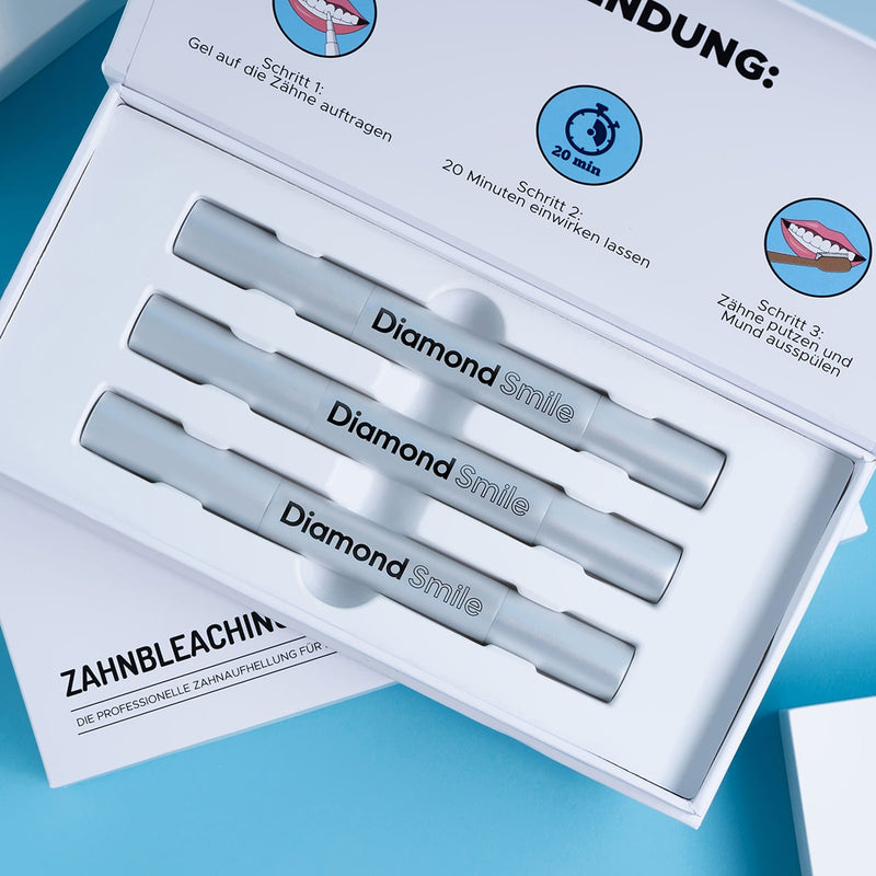 Bleaching Box von Diamond Smile - Zahnbleaching Box auf blauen Hintergrund
